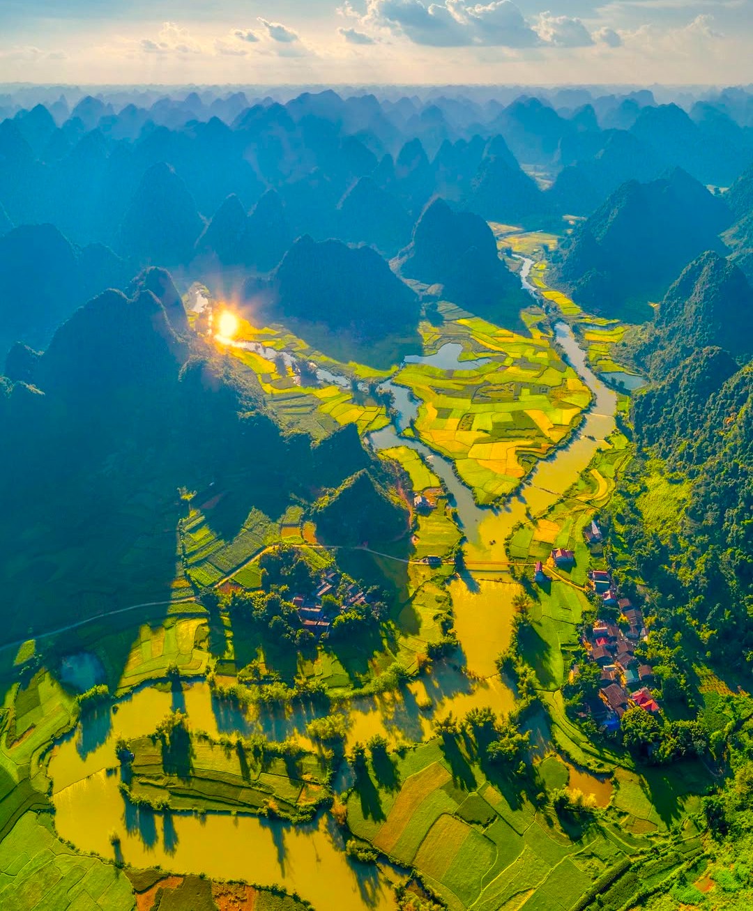 559939529_1372015061598660_7582304635486948459_n