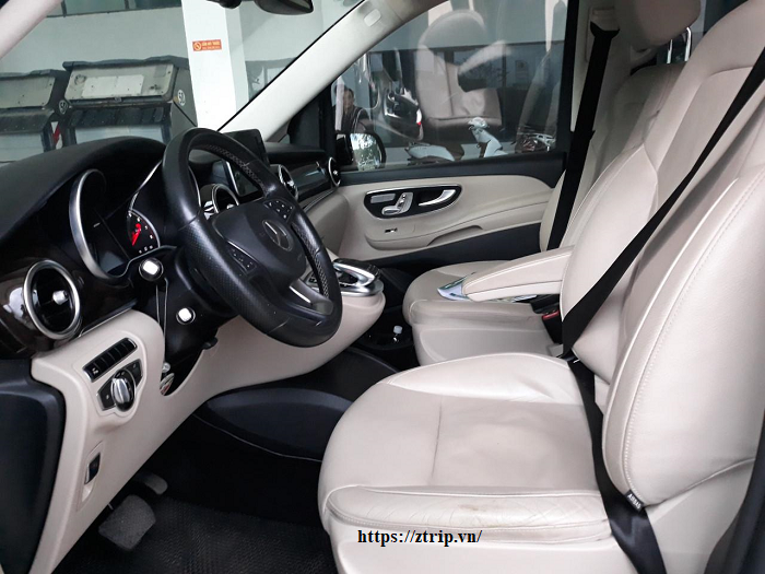 bang-gia-thue-xe-mercedes-v250-tai-da-nang%20(3)
