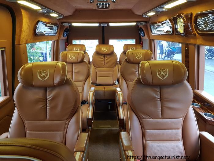 noi-that-xe-Dcarlimousine-cao-cap-cho-thue-tai-da-nang