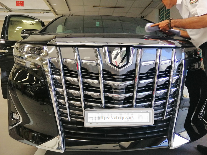 cho-thue-xe-7-cho-toyota-alphard-da-nang%20(1)