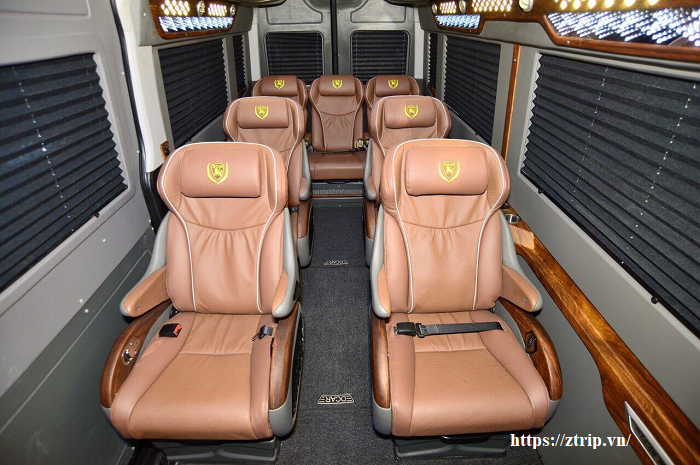 cho-thue-xe-dcar-solati-limousine-9-cho-da-nang%20(3)