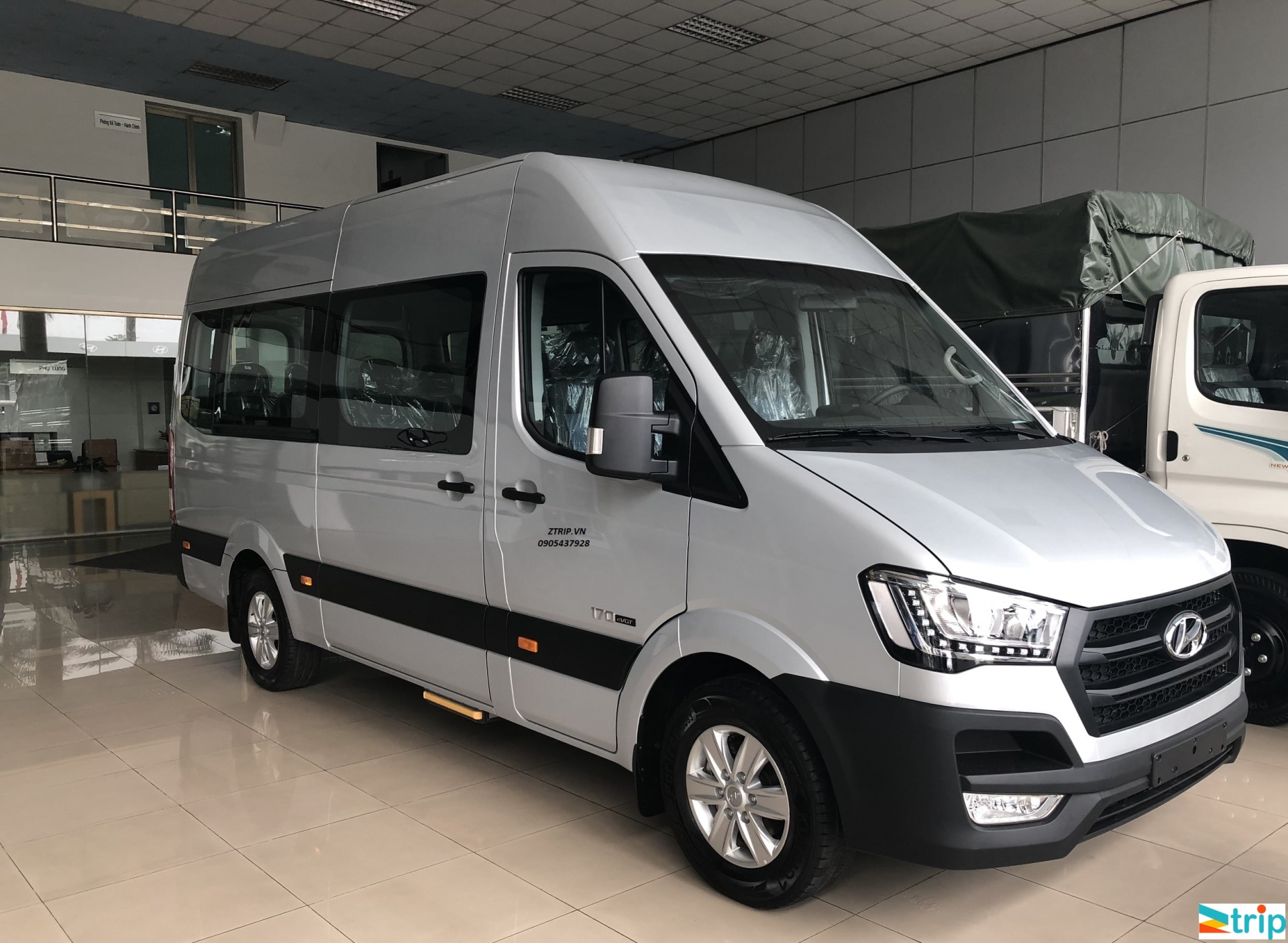 thue-xe-16c-hyundai-solati-gia-re-tai-da-nang
