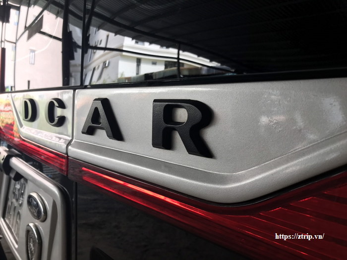cho-thue-xe-limousine-don-tien-san-bay-da-nang%20(1)