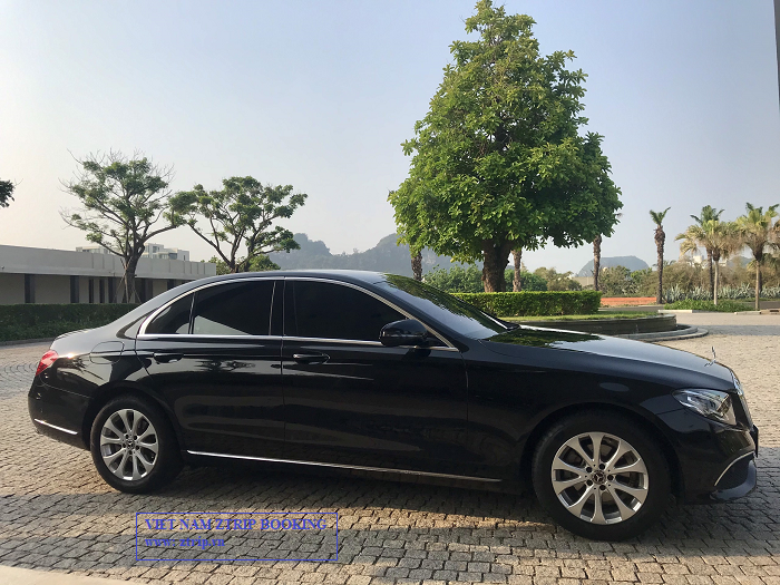 cho-thue-xe-mercedes-benz-e200-phuc-vu-hoi-nghi-tai-da-nang-hoi-an-(1)