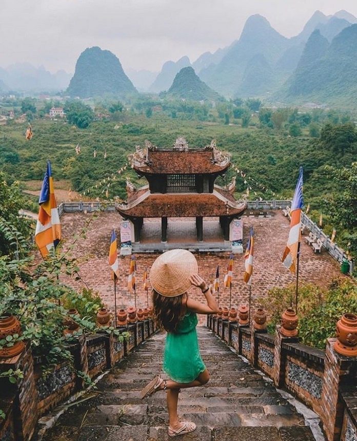 chua-phat-tich-dia-diem-du-lich-cao-bang-1-696x859