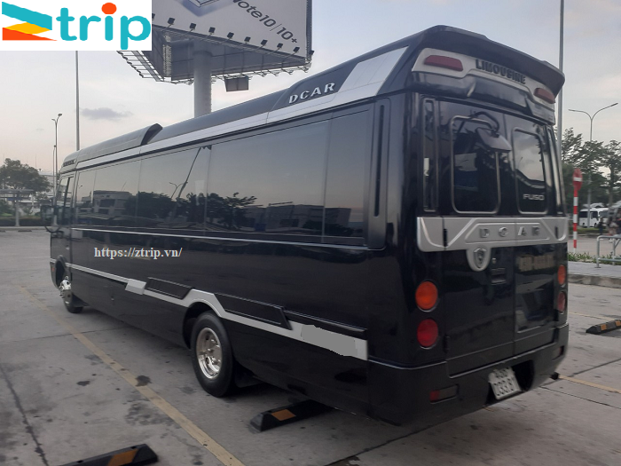 fuso-limousine-17-cho-cho-thue-tai-da-nang%20(3)
