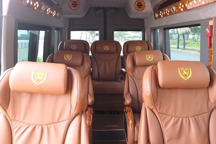 thue-xe-dcar-limousine-tai-hue-quang-tri-quang-binh%20(5)