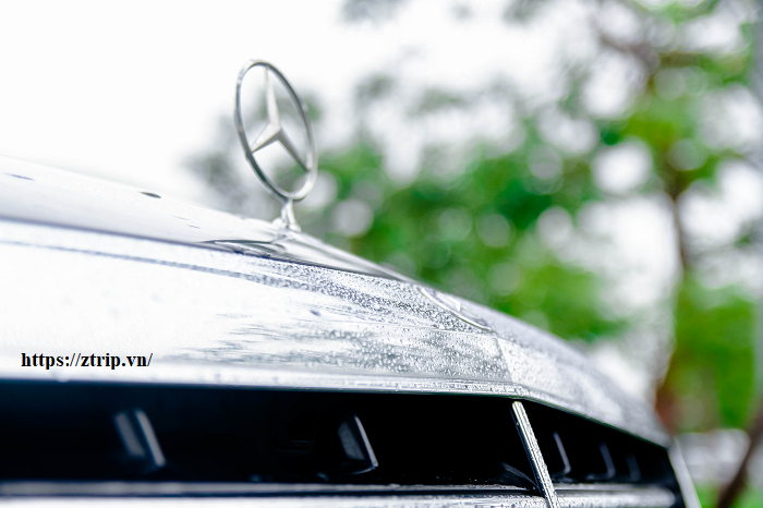 thue-xe-mercedes-e200-don-tien-san-bay%20(1)