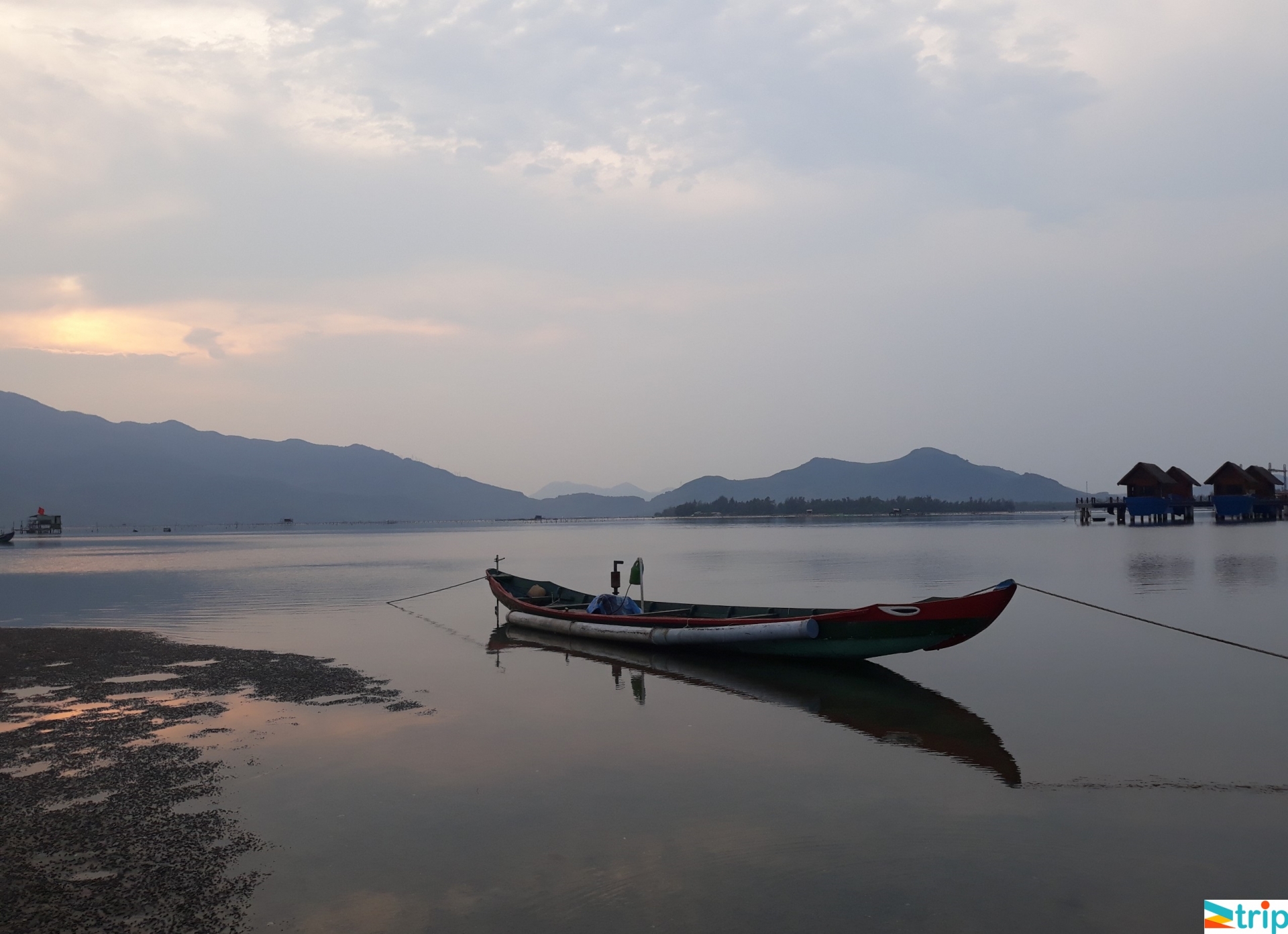 Đầm Lập An Huế - Tour Huế  1 ngày