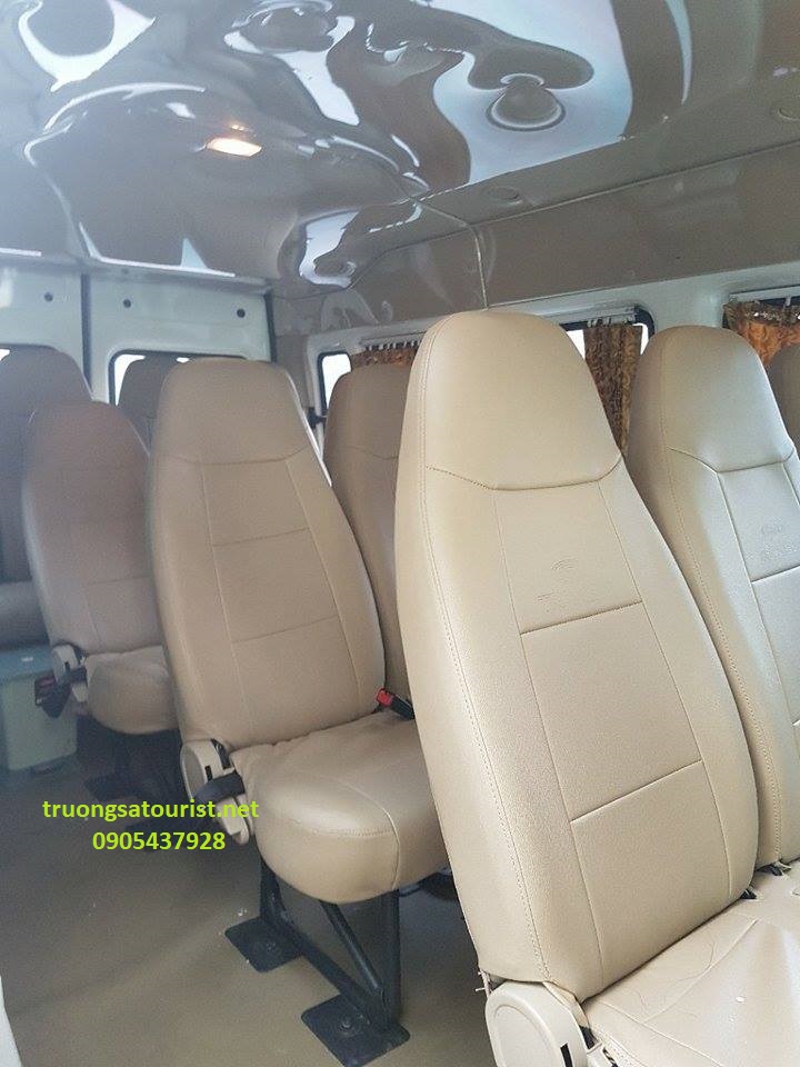 noi-that-xe-16cho-ford-transit-tai-da-nang-truongsatourist