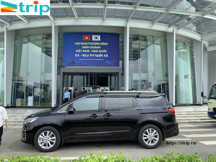 Thuê xe hạng sang phục vụ hội nghị chuyên nghiệp tại Đà Nẵng Thuê xe hạng sang phục vụ hội nghị chuyên nghiệp tại Đà Nẵng