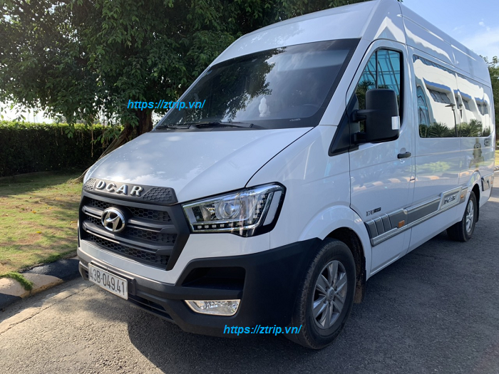 Thuê xe Limousine 12 ghế đi Huế từ Đà Nẵng giá rẻ Thuê xe Limousine 12 ghế đi Huế từ Đà Nẵng giá rẻ