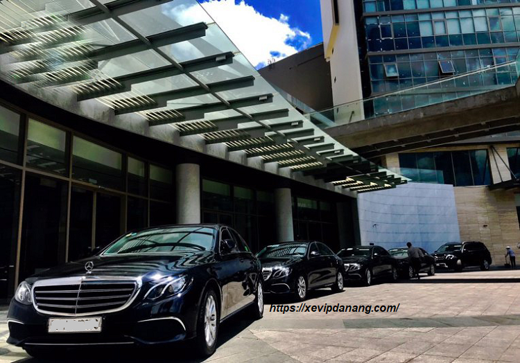Dịch vụ đón tiễn trọn gói khách VIP tại sân bay Đà Nẵng Dịch vụ đón tiễn trọn gói khách VIP tại sân bay Đà Nẵng