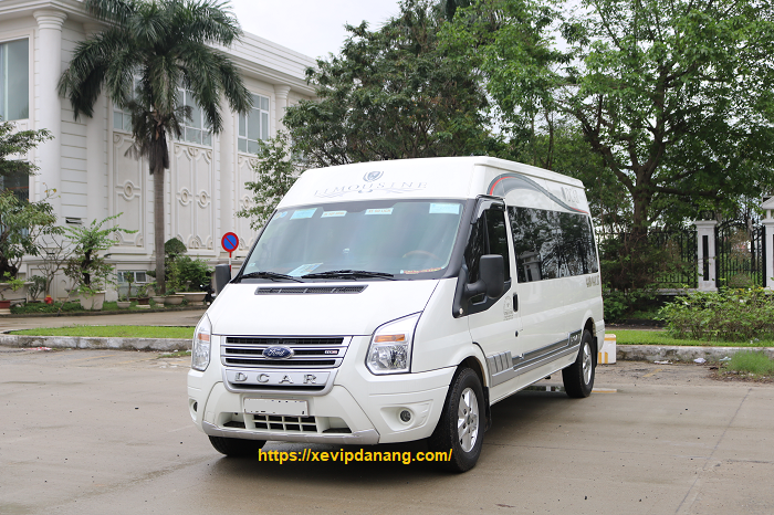 Cho thuê xe Dcar Limousine tại Huế giá rẻ