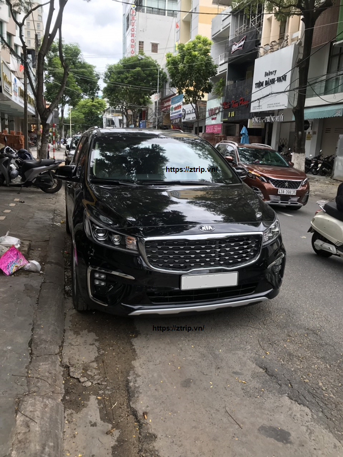 Cho thuê xe Kia Sedona tại Đà Lạt  có tài xế giá rẻ.