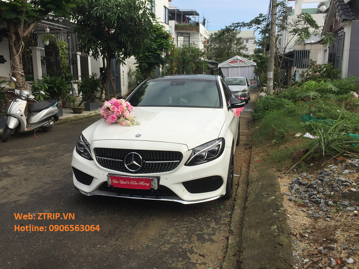 Thuê xe cưới Mercedes-Benz C200 tại Đà Nẵng 